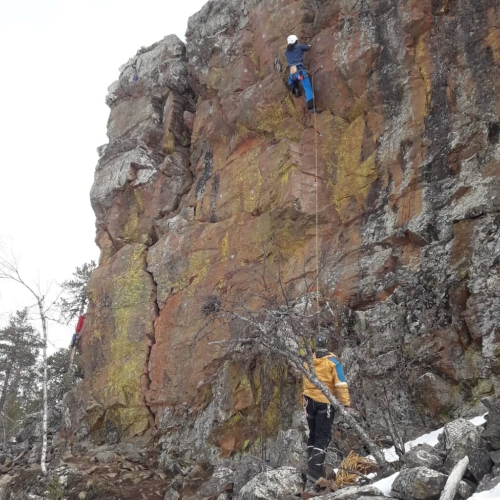 Instagram post from lapinkiipeilijat. This post is in position 0.